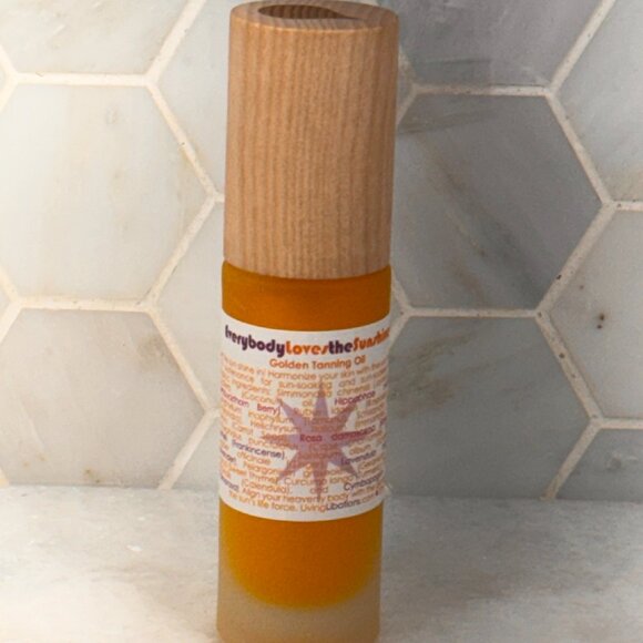 Living Libations Everybody Loves the Sunshine Golden Tanning Oil 30 ml - Picture 1 of 1